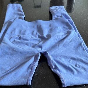 Alphalete Leggings in Soft Blue